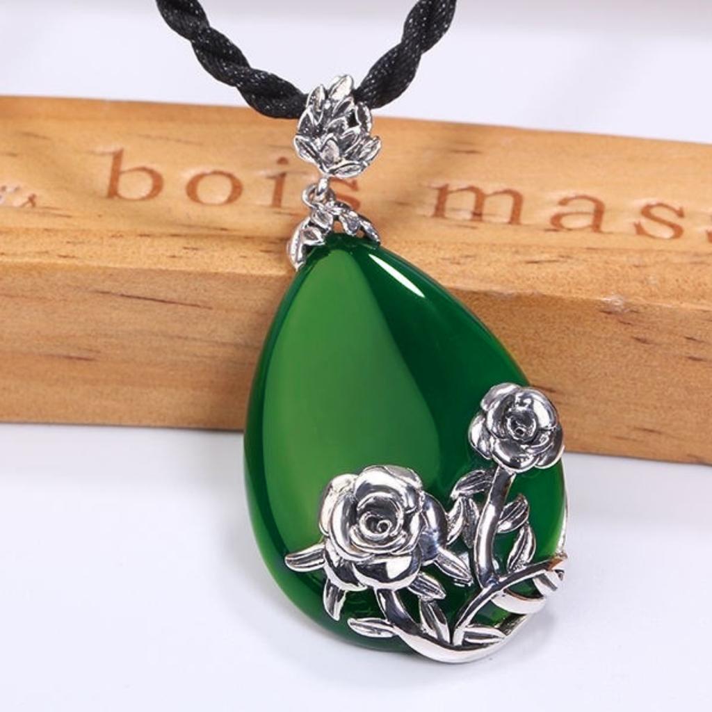 Chaîne de pull rétro Chalscedi goutte d'eau rose pendentif chaîne de cou femme pas tombé calcédoine