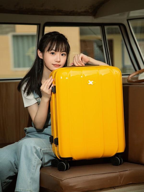 MGOB Hardside Spinner Carry-on Suitcase