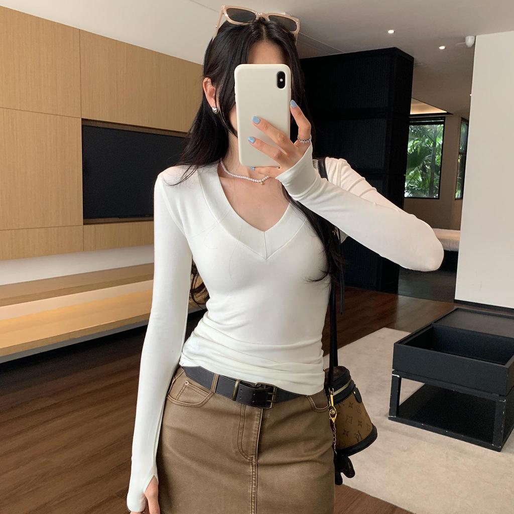 Melanoid V-Neck Coffee T-shirt: Women's Slimming Long Sleeve Base Layer for Autumn/Winter