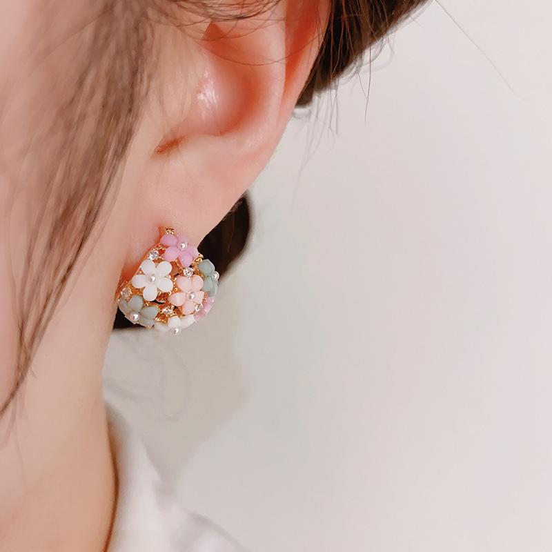 Summer Fresh and Fashionable Zircon Pearl Flower Basket Ear Buckle Women's Niche Design Versatile Earrings