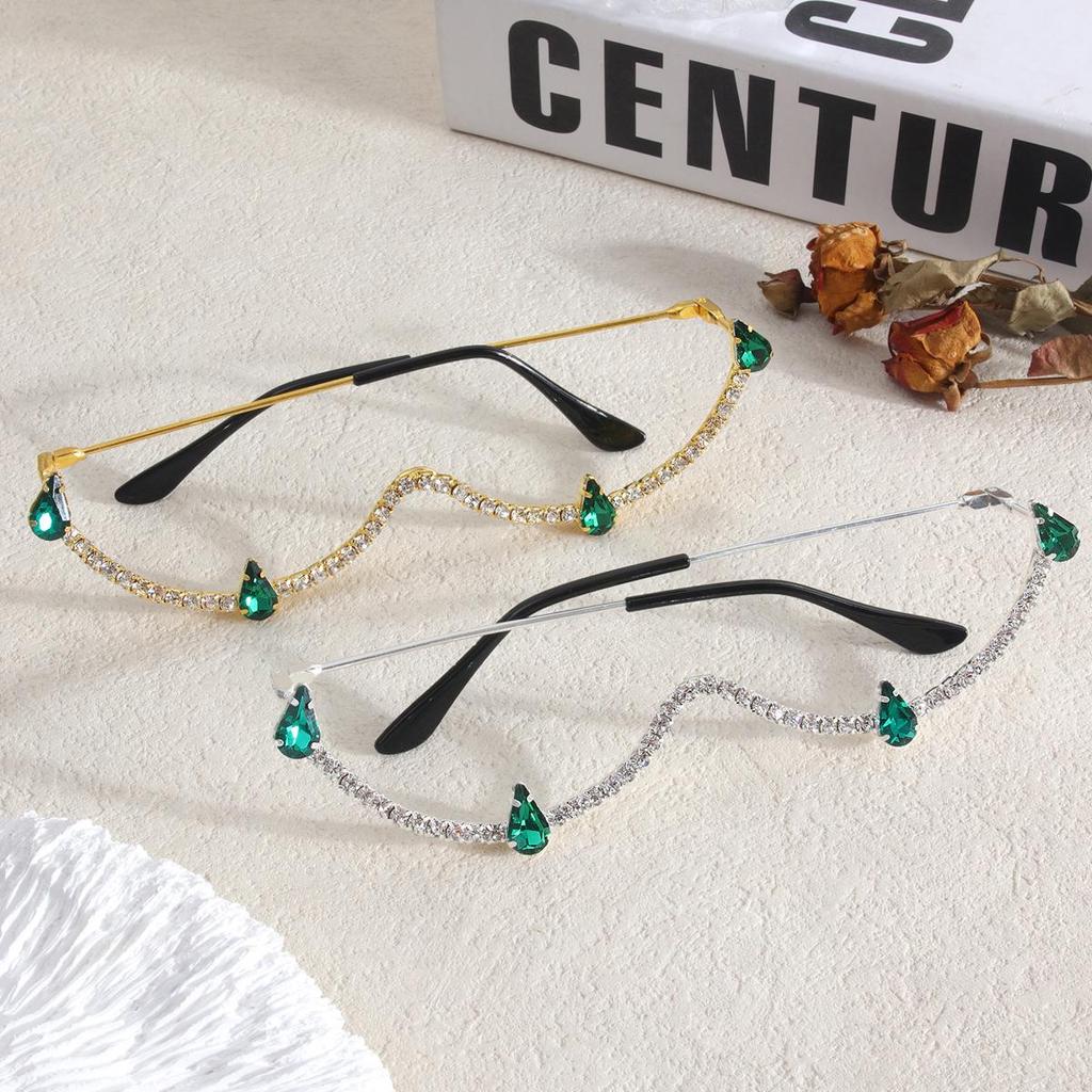 Fashion Rhinestone Eyeglass Frame for Women - Exaggerated Metal Design