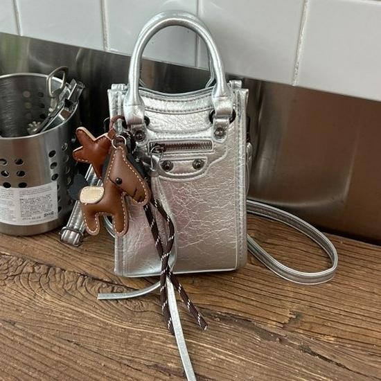 Trendy Rivet Motorcycle Crossbody Phone Bag - Unisex Small Niche Handbag