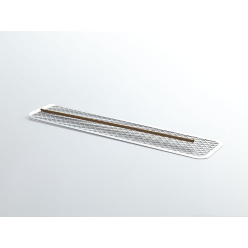 This stylishly designed incense holder can be placed horizontally, creating a soothing incense burner. It's also a safe and secure ceramic product. (H
