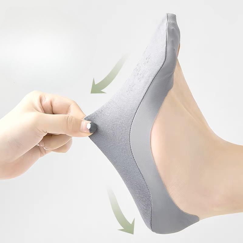 Boat Socks for Women Protect Toes Ice Silk Invisible Socks Thin Silicone Non-slip Anti-wear Feet Socks