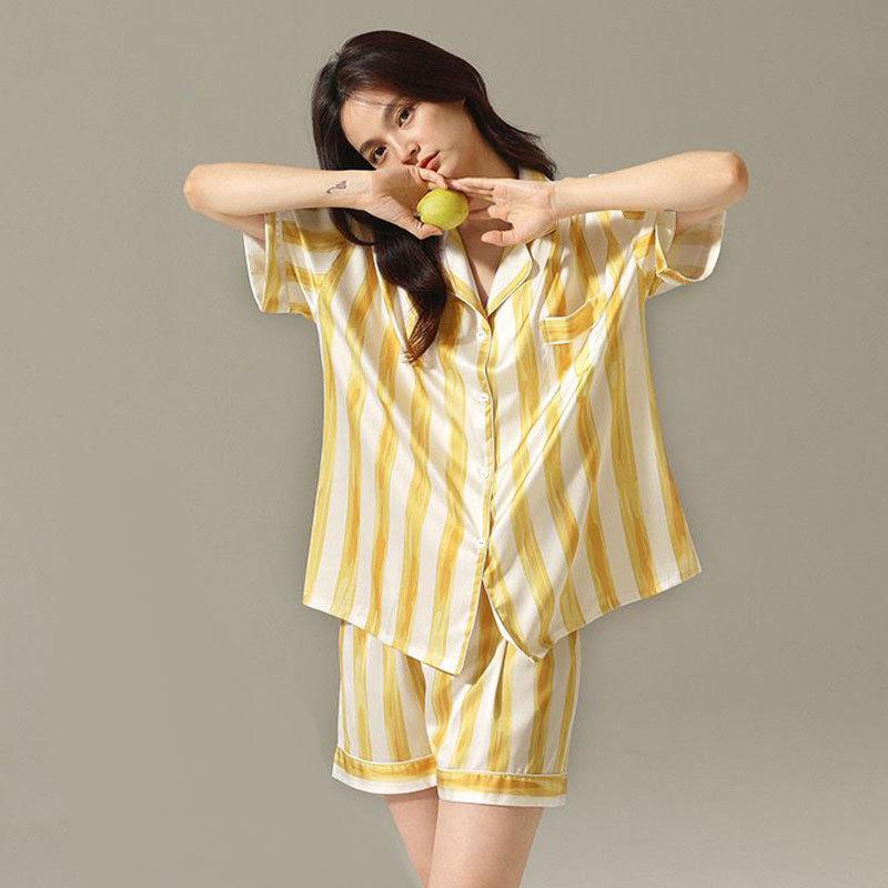 Pajamas Women's Summer Cow Crayon Small New Short-sleeved Shorts Cartoon Cute High-value Casual Style Loungewear Set
