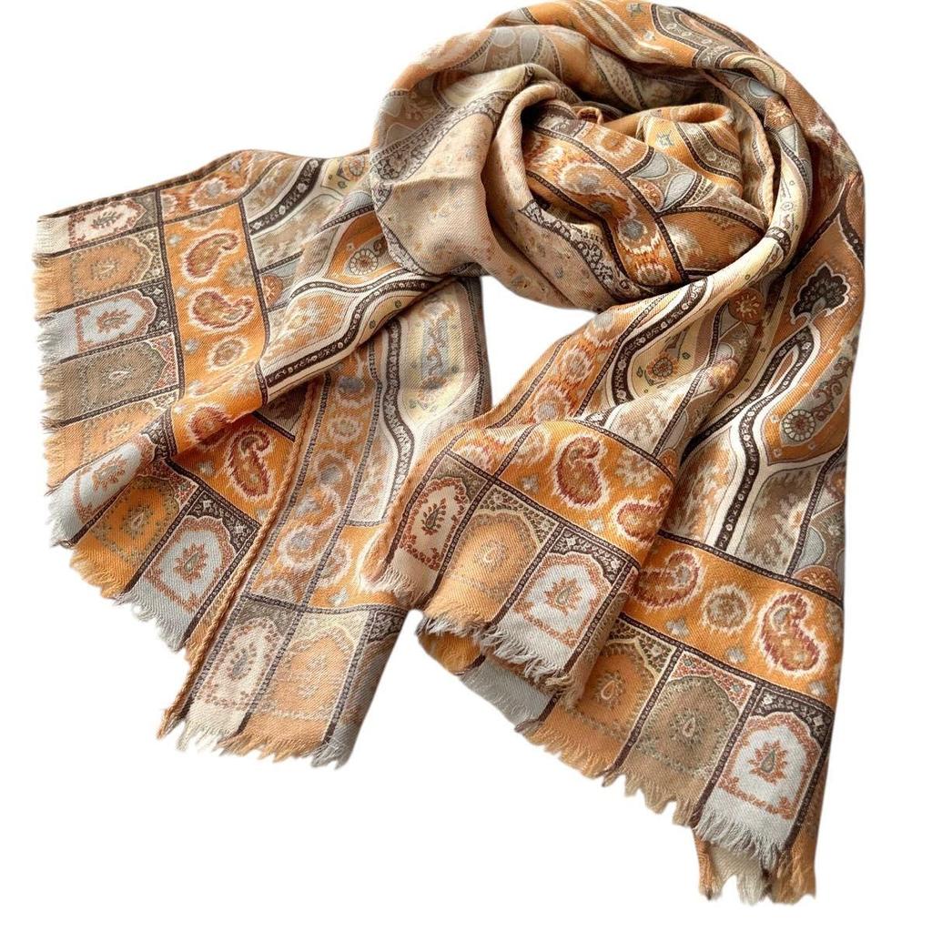 Used Beautiful condition ETRO large stole scarf, silk-wool, paisley pattern, 128x42cm