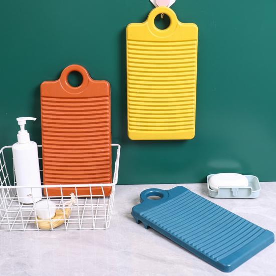 Plastic Washing Board with Wavy Stripe Surface and Anti-slip Design for Small Laundry Items