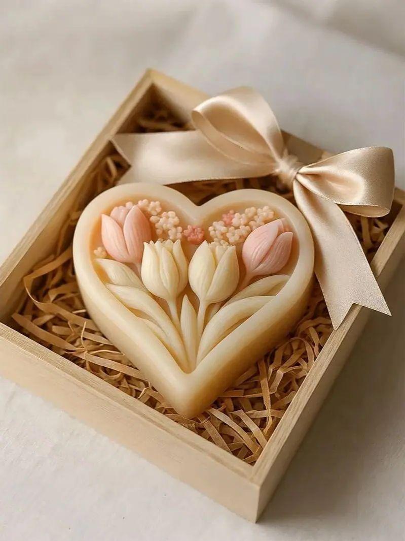 

1PC 3D Heart-shaped Tulip Silicone Mold with Clear Texture, Easy To Clean and Demould, for Handmade DIY Soap Decoration Ornaments Va