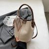 Standard gewebte Schal-Tasche für Damen  Bucket Bags  Schultertasche  tragbare Umhängetasche  Luxusmarken-Taschen  neue Mode