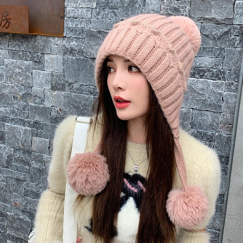 Women's Outdoor Leisure Cute Hairball Pullover Hat Autumn and Winter Knitted Windproof Warm Wool Hat