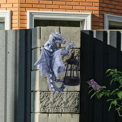 Dračí strom Hugger se solární lucernou Odolný vůči povětrnostním vlivům Venkovní Zahrada Dvůr Cesta Patio Trávník Pryskyřice Dračí figurka Socha Dekorace Ornament
