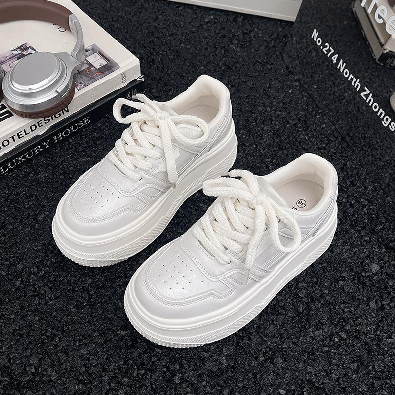 

Модные универсальные серебристые высококлассные увеличивающие рост туфли на толстой подошве, женские 2025, новая летняя обувь с низким верхом в стиле casual, кеды 40 серебряный