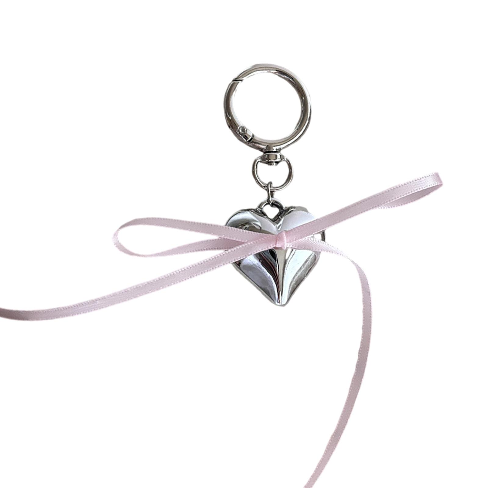 

Stylish Heart and Bowknot Pendant Keychain Delicate Keyrings Adornment with Ribbon Bowknot Fashionable Purse Hangings