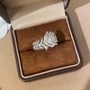 Zirconia Feather Metal Ring: High-End Korean Style, Simple and Trendy Versatile Women's Jewelry.