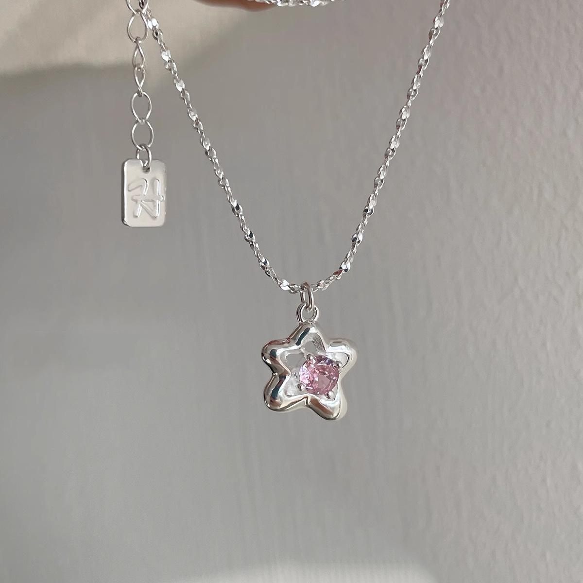 

Японское и корейское ожерелье-подвеска в виде звезды с розовым цирконом - Изысканный чокер для ключицы класса люкс