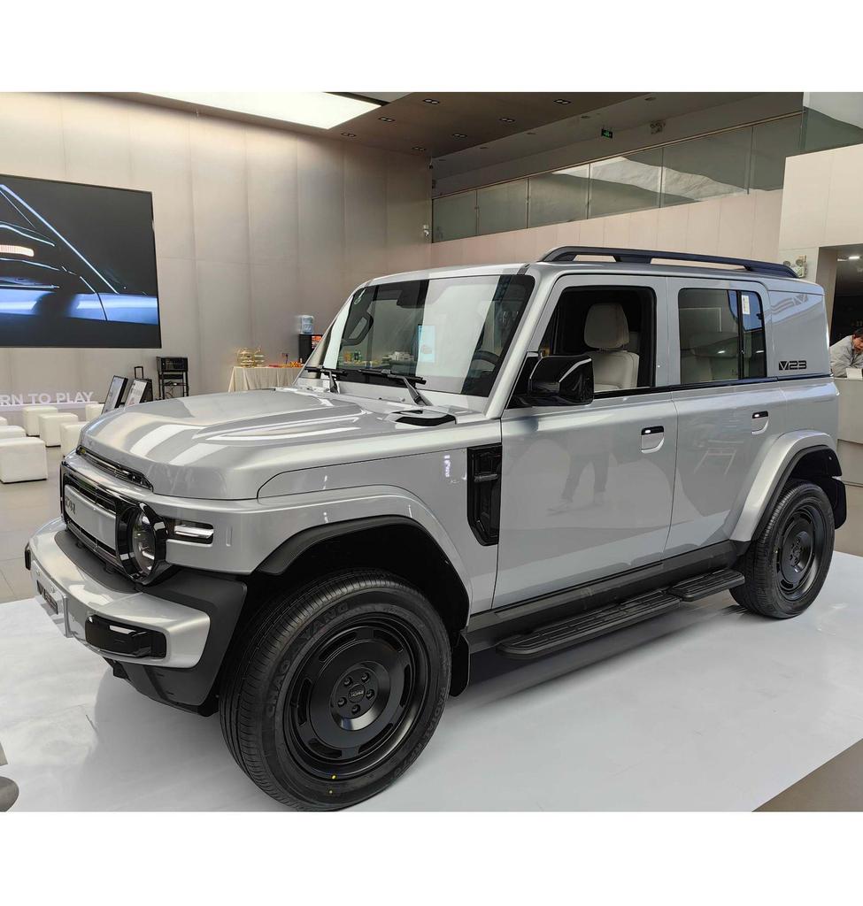 Chery ICARV23 High Model Roof Rack: Thickened Aluminum Alloy Screw-Type for Car Travel