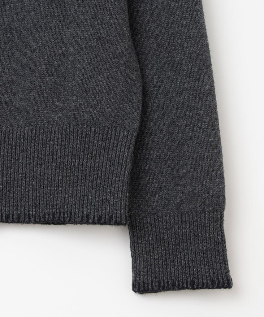 MILLO ARCHIVE Slanted Henley Neck Knit [Charcoal Gray]