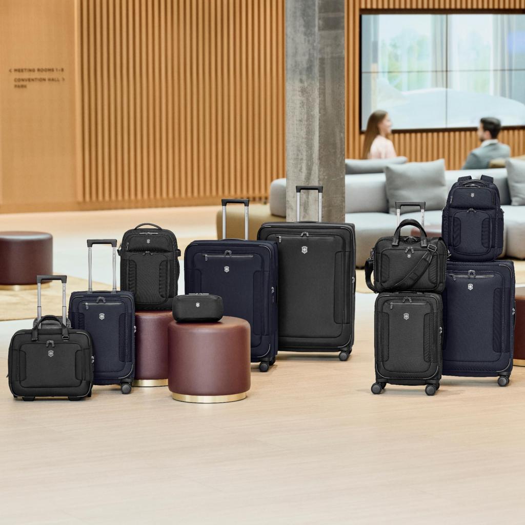 Victorinox Walizka Werks Traveler Frequent Flyer z dwiema torbami na pranie, pokrowcem na ubrania, identyfikatorem TSA, torbą rozszerzaną dla mężczyzn i Model 653656 7.0 Bagaż podręczny na kółkach, Torba,