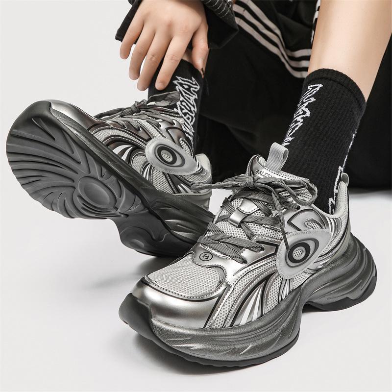 

Папины кроссовки на скрытой платформе: Крутые кроссовки Vortex в уличном стиле – стиль Чжао Лусы на весну/лето 2025, унисекс. 44