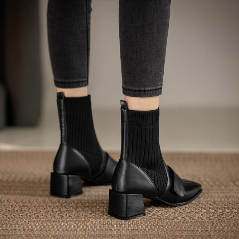 Autumn and winter women's Martin boots large size medium heel comfortable square heel Korean version women's boots new square head sleeve medium boots