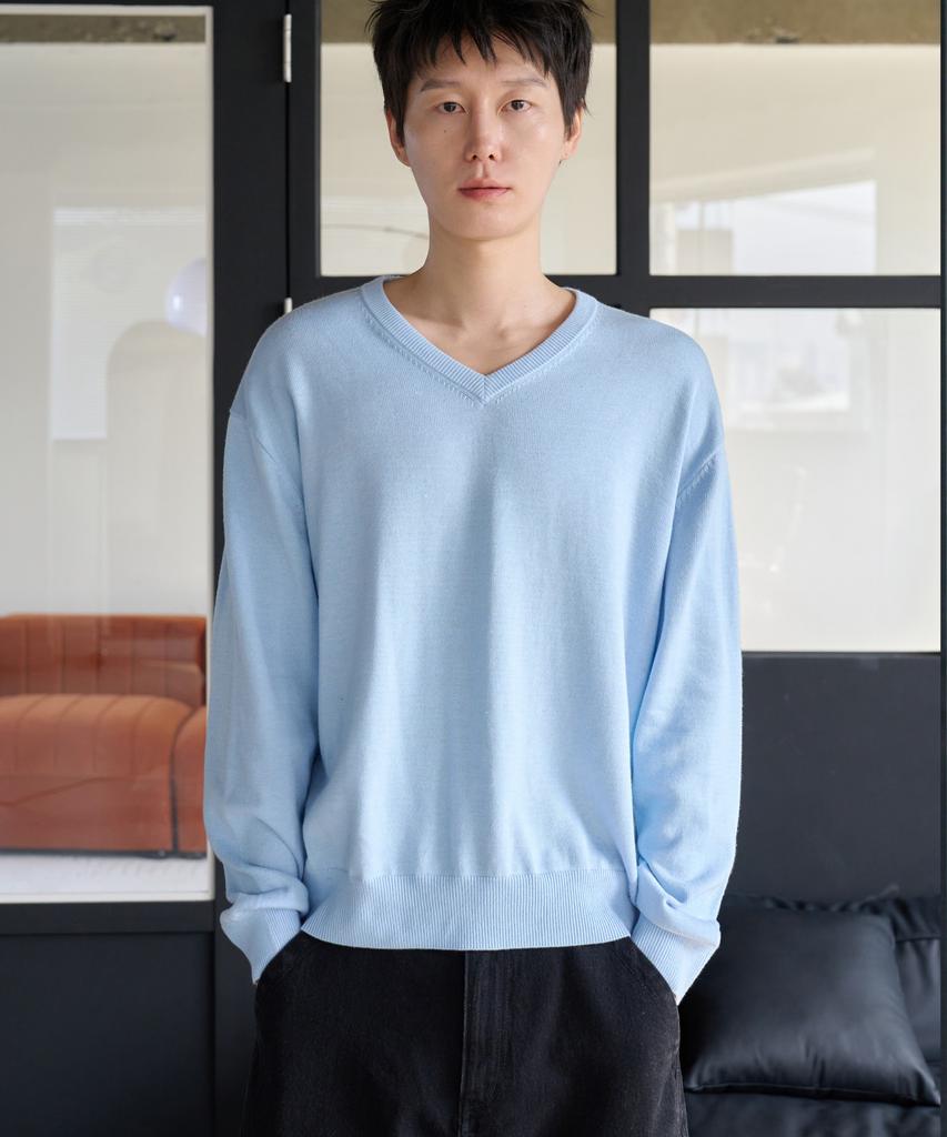 KNOUUN Crop V Neck Knit (Sky Blue)