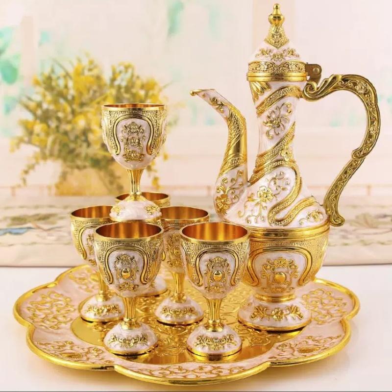 Evropská sada vína, Slitina Domácí vinný džbán Sada sklenic na víno, Zlatá Vintage sklenice na víno, Starý vinný džbán Domácí dekorace obývacího pokoje,1Sada