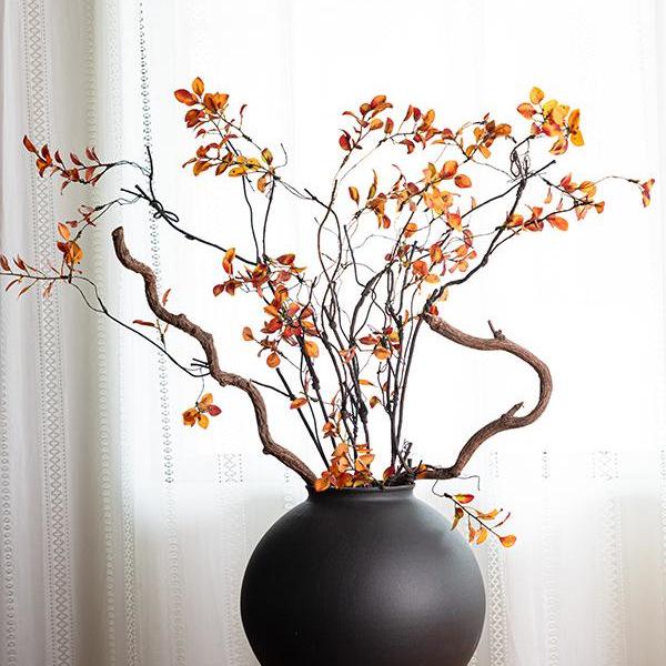 Jingdezhen Ceramic Vase: Retro Chinese Pottery for Living Room or Dining Table Flower Arrangements.