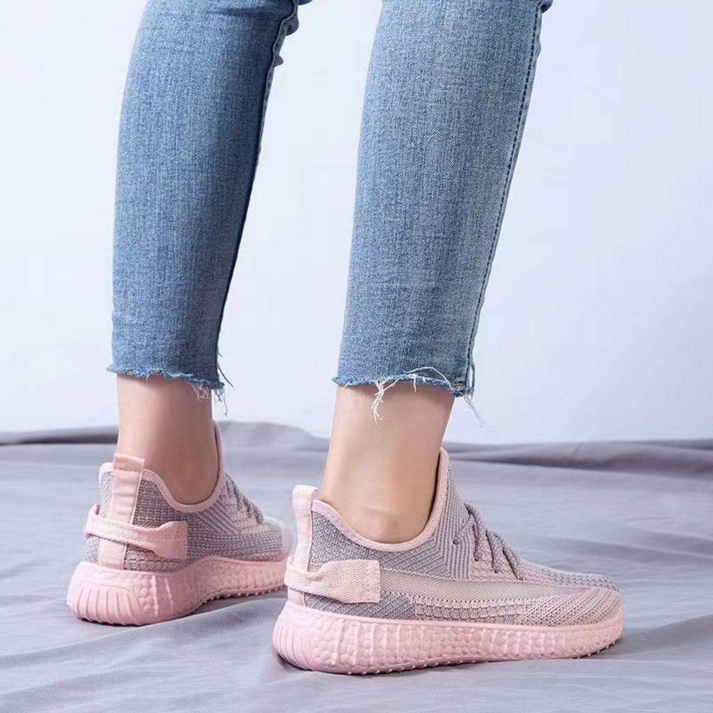 2025 New Style Shoes Casual Men Shoes Soft Sole Breathable Fashionable Light Slipper Women Shoes Single-layer Shoes