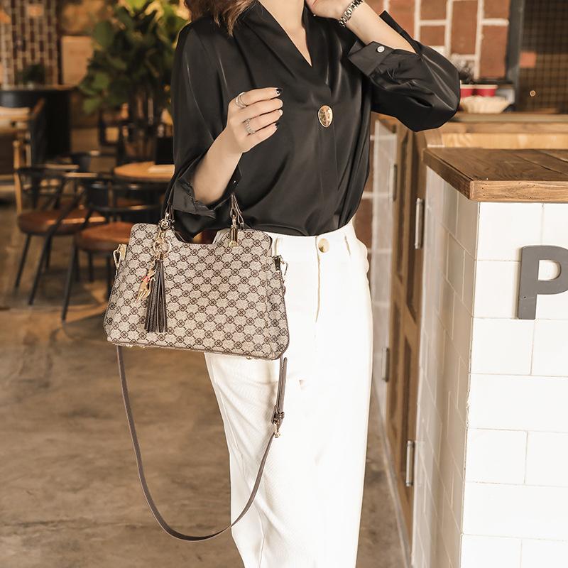 Spring and Summer New Product Bag with New Korean Version Easy To Match, Fashionable Printed, Atmospheric Handbag, Single Shoulder Diagonal Cross Bag