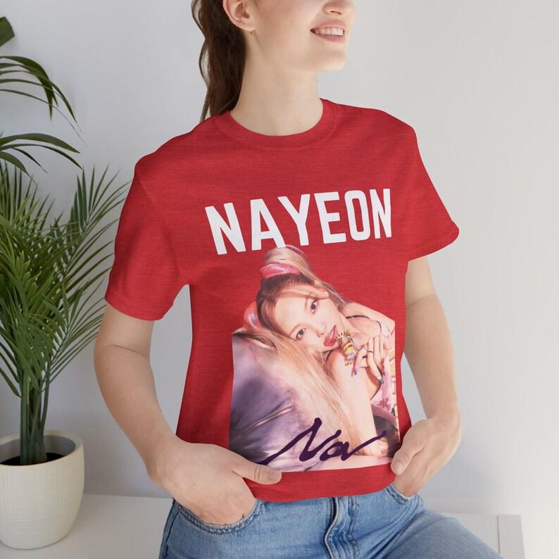 

2026 Summer Fashion Trendy Tee Men Women Vintage Top Nayeon NA Album T-shirt - Twice Kpop Tee Short Sleeve Casual Clothing Y2K XXXL чорний