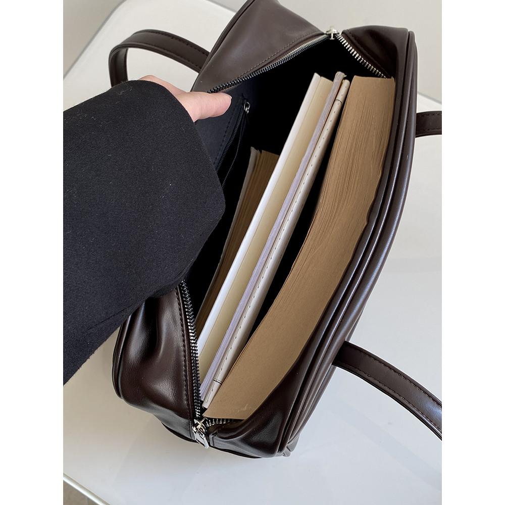 Ielgy Autumn Winter Retro Commuter Large-Capacity One-Shoulder Tote Bag
