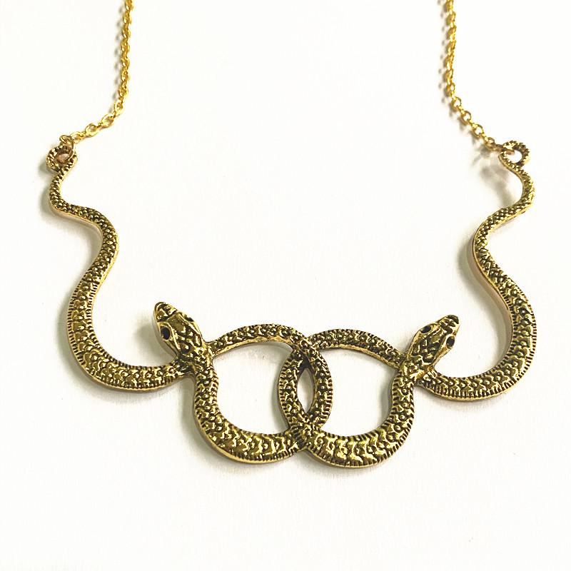 Creative Gothic Ancient Silver Medusa Two Snakes Entwined Necklace for Women Me Halloween Personality Trend Witch Jewelry Gifts