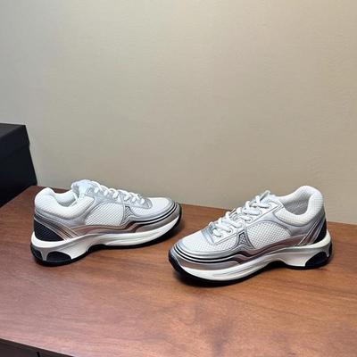 Sneakers da donna 2025 Silver Horn King in mesh bianco-argento con lacci