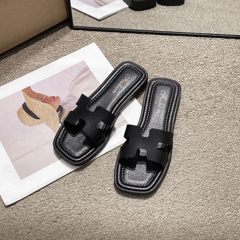 Korean-Style Square Toe Summer Flip-Flops for Women and Kids: Fashionable Outdoor Beach Sandals