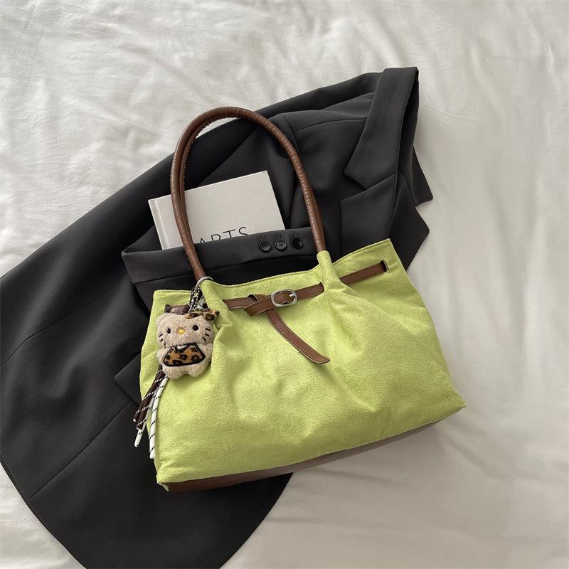 Fashion and casual large-capacity suede tote bag, autumn and winter new commuter high-end shoulder women's bag