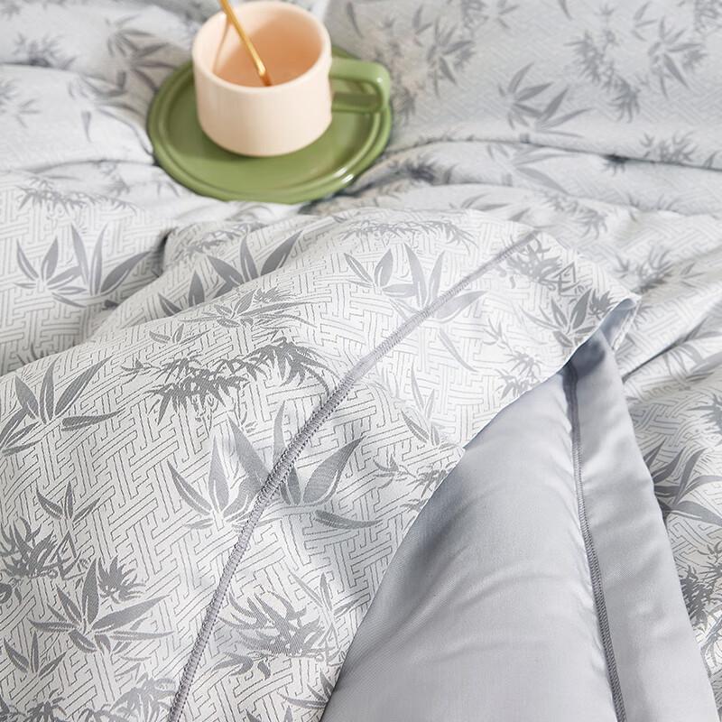 Donner Home Textiles Jacquard Quilt