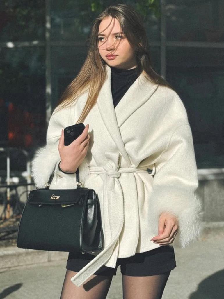 2025 A/W Women's French Tweed Short Coat with Fur Cuffs, V-neck, and Tie-waist - Solid Color.
