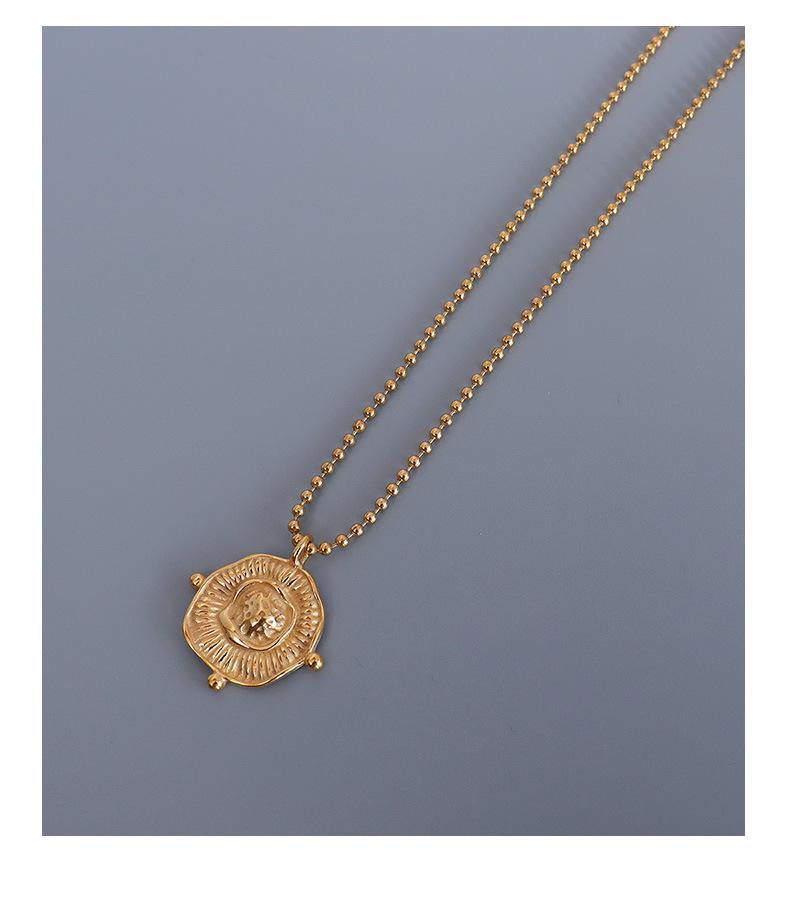 European Style Geometric Pendant Necklace for Women, 18K Gold-Plated Titanium Steel, Simple and Elegant Design.
