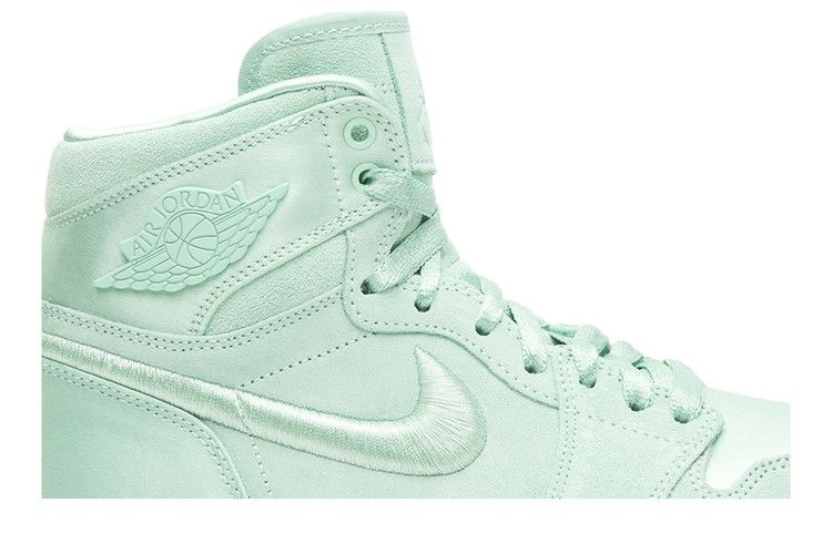 Women's Sneakers Nike Jordan 1 Retro High Season of Her Mint Foam (Women's) Mint Foam/White-Metallic Gold