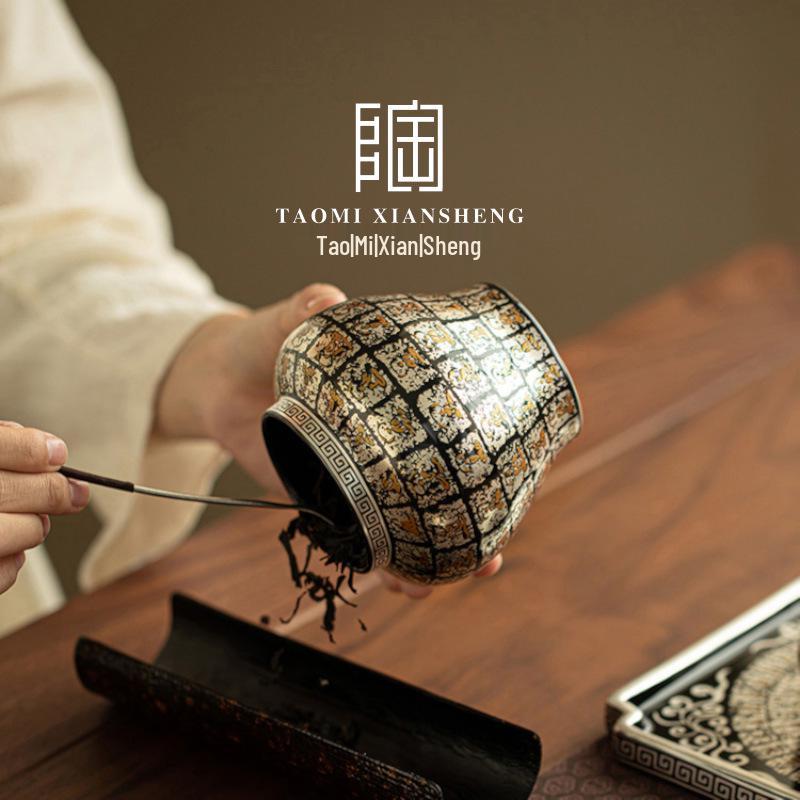 Ten Thousand Buddhas Gilded Silver Ceramic Tea Canister - Airtight Jar with Extra Large Capacity for Green, Black, and White Tea Storage.