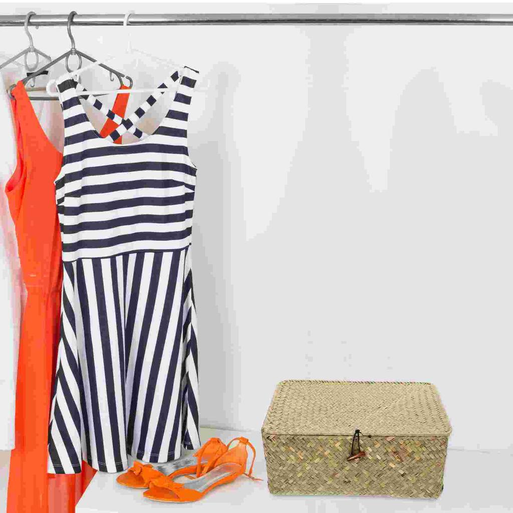 Straw Basket with Lid Rattan Woven Basket Desktop Clothes Sundries Storage Box for Bedroom Home Decor (L)