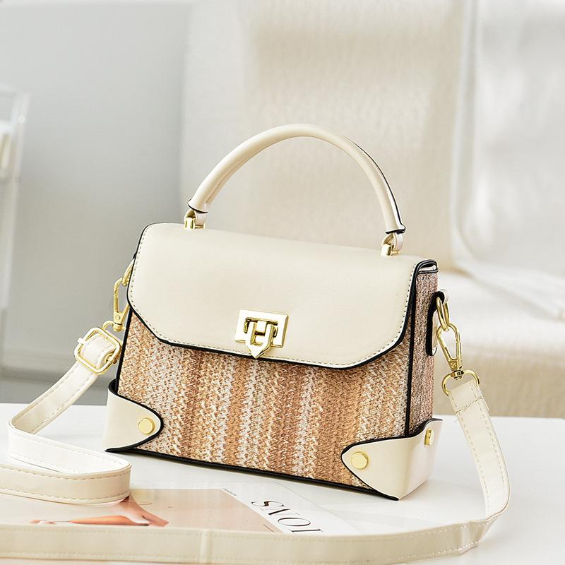 Bag Messenger Bag Female Popular 2025 New Versatile Niche Student Shoulder Messenger Bag Portable Small Square Bag Women's Bag
