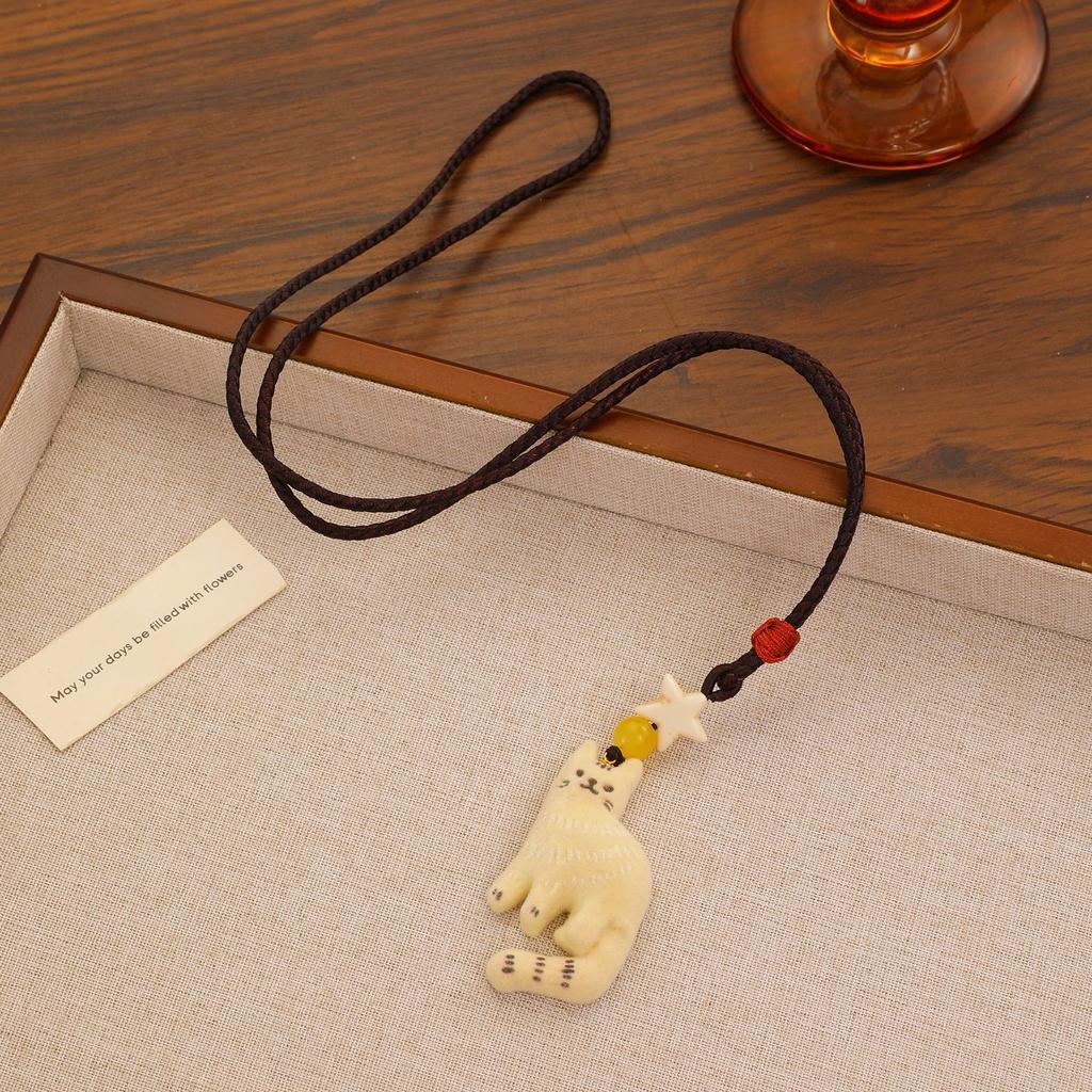 Retro Cute Beige Cat Pendant Black Rope Chain Necklace for Women Korean Winter Cartoon Animals Sweater Chain Jewelry Accessories