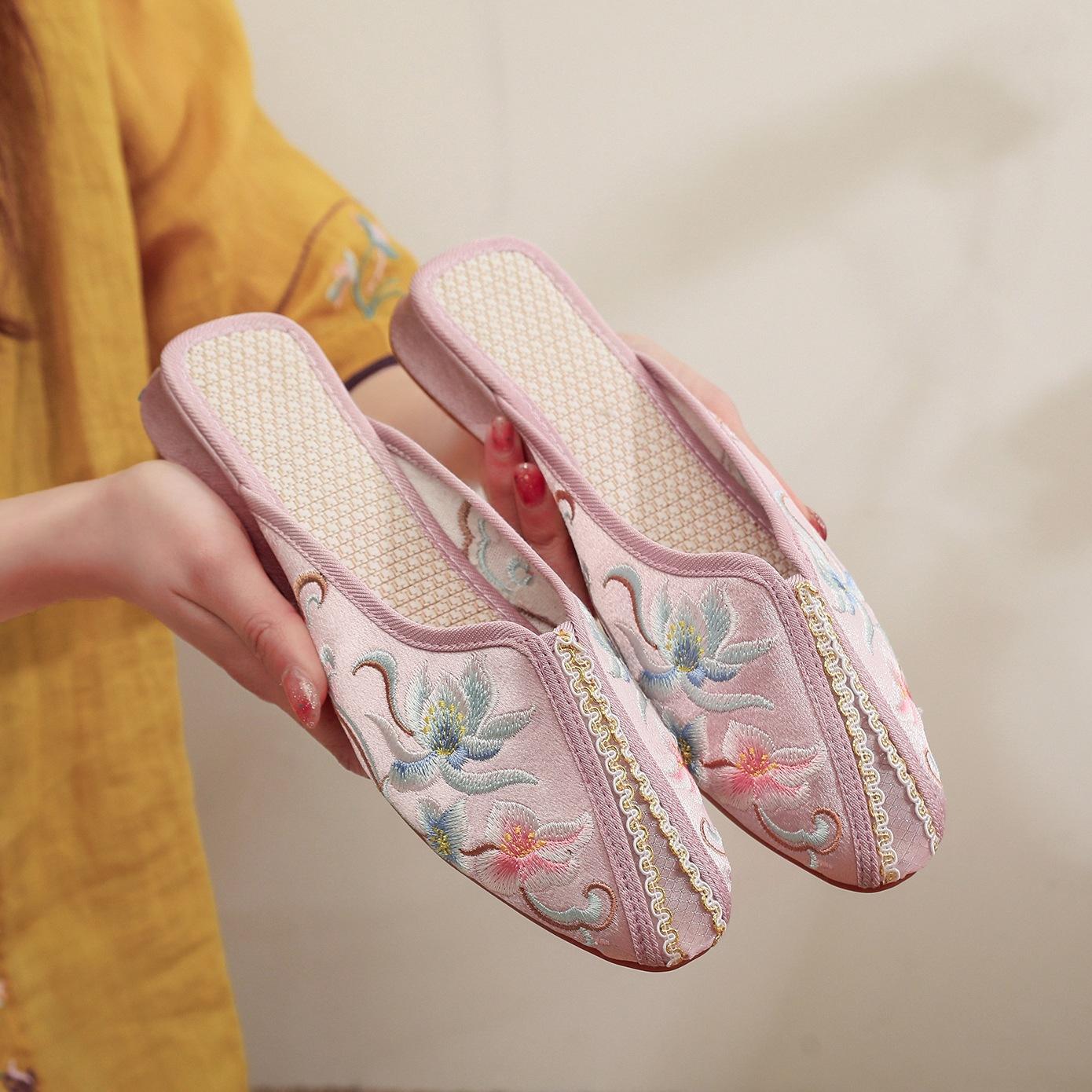 

[Зеленая рубашка] 2025 ****** Новый продукт Старый ******* Повседневная вышитая обувь Этнический стиль Вышитая подошва Женские ретро-туфли 40 розовый