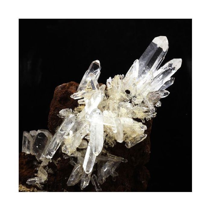 Pierres et Minéraux. Quartz Muzo. 256.6 ct. Vaulnaveys, Isère, France.