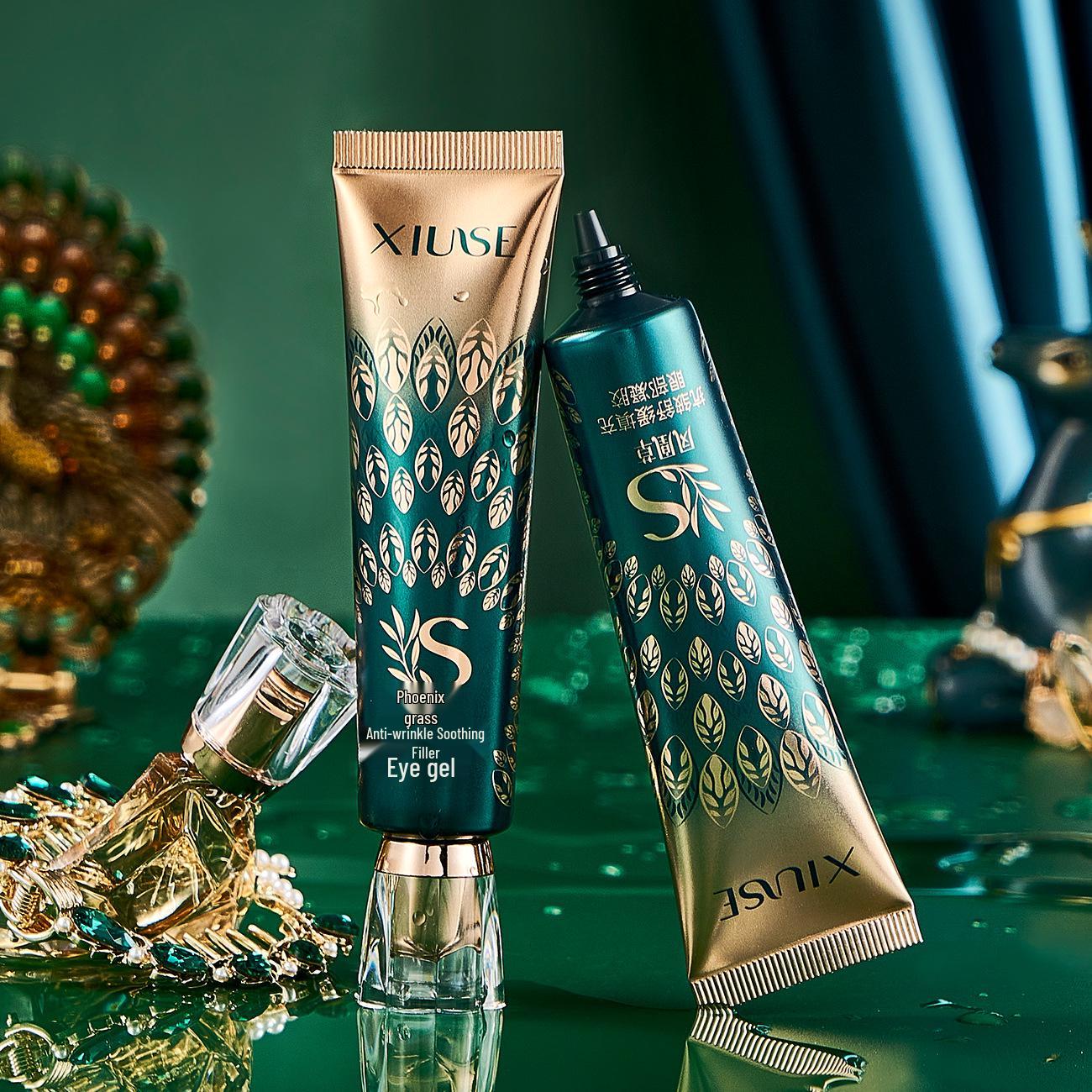 

Увлажняющий и придающий объем набор из шести средств Phoenix Skincare