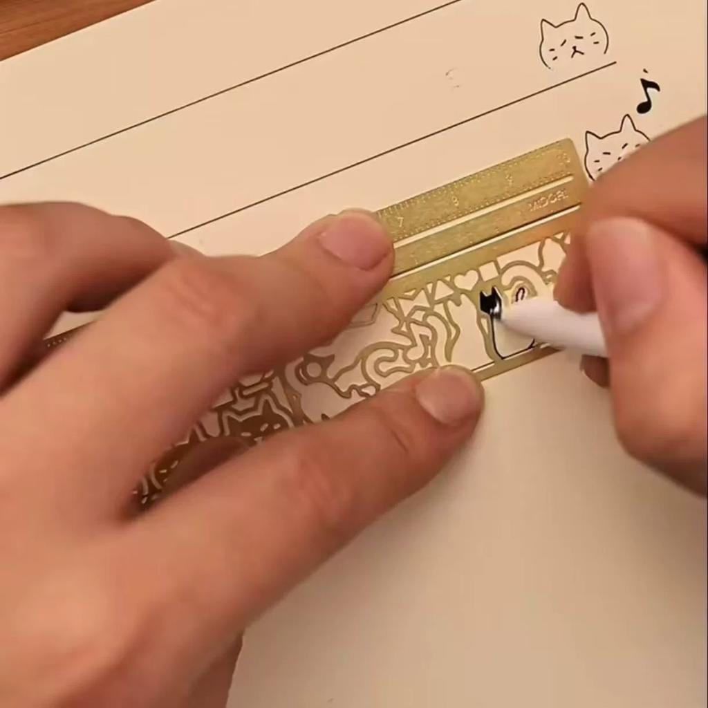 1pc Cute Cat Painting Templates Stencil Metal Hollow Bookmark Ruler DIY Hand Account Diary Painting Drawing Stationery Supplies