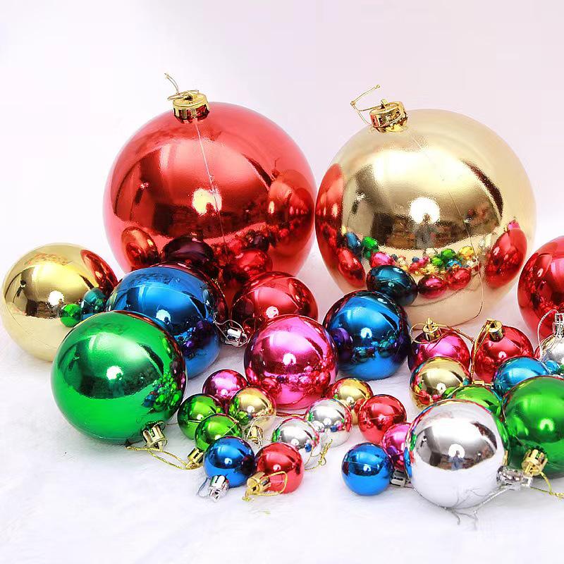 

Electroplated Christmas Ornament Set: 6 Shiny 4cm Balls in 6 Colors 4cm Electroplated Ball Set of 6 - HAR