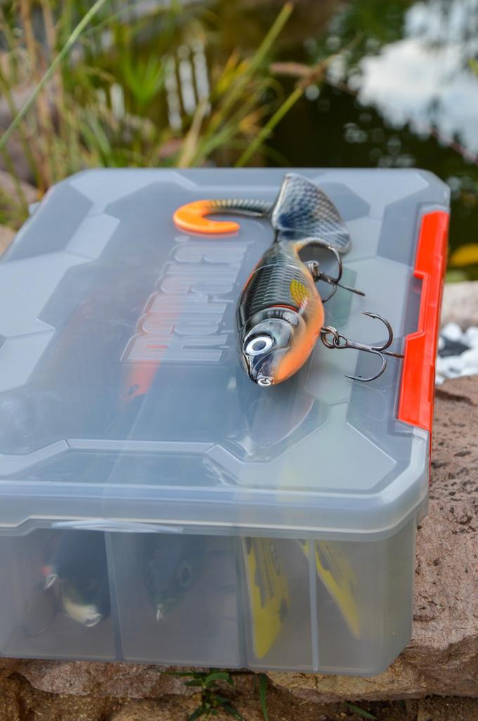 Rapala Tackle Tray x x RTT-356D (Smoke Gray) 35.6cm 22.7cm 8.2cm