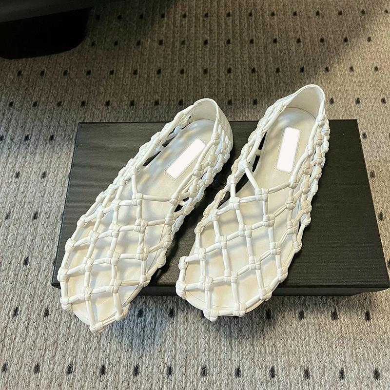 Sheepskin Version~ French Woven Mesh Hollow Flat Bottom Round Head Summer Sandals Fashion Pig Cage Shoes Red
